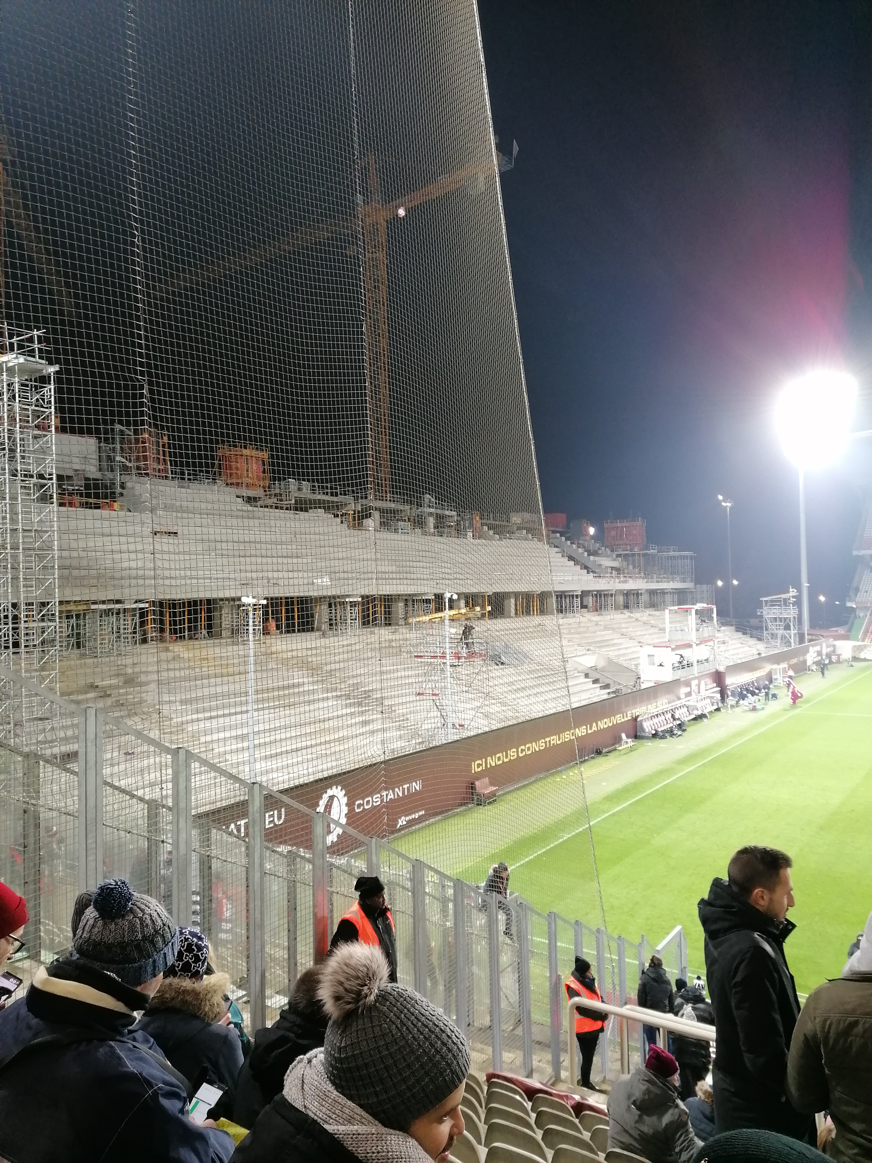 tribune.jpg